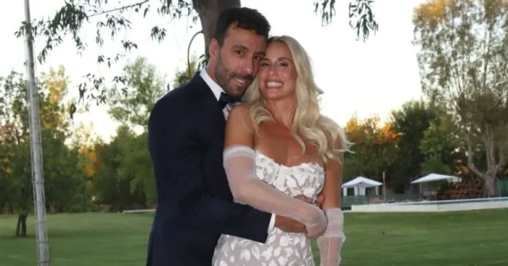 Influencer Julieta Puente se casa en una ceremonia llena de emociones