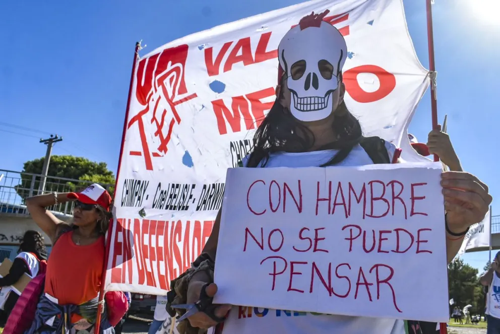 Los docentes van a paro con una bolsa llena de reclamos