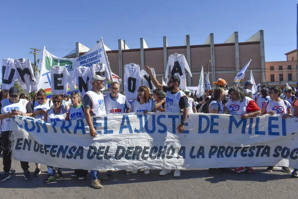 Denuncian que el voucher solo beneficia a las escuelas privadas