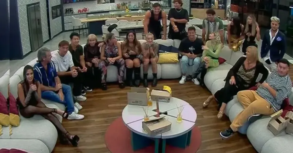 Jugadores de Gran Hermano mantienen pasión secreta bajo las sábanas
