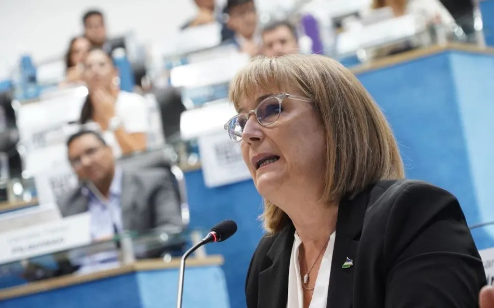 Adriana Santagati brindó su informe in voce y llamó a un "diálogo sincero"