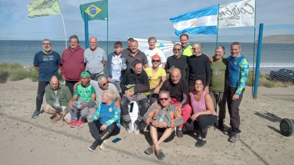 Gran presentación de deportistas locales en el Campeonato Austral de Carrovelismo 