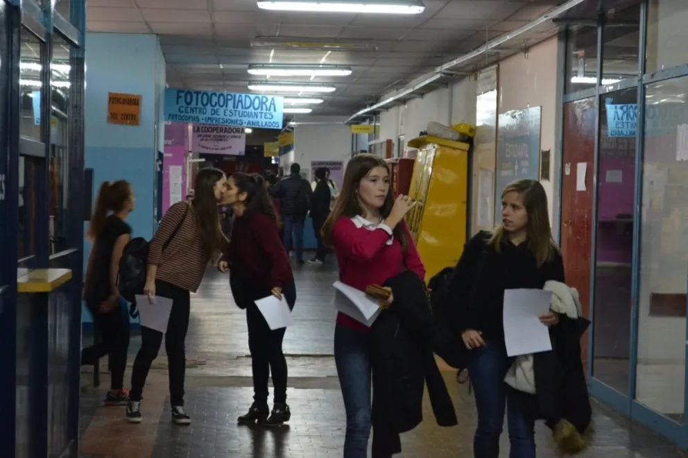 Denuncias masivas de acoso sexual en la Facultad de Derecho y Ciencias Sociales