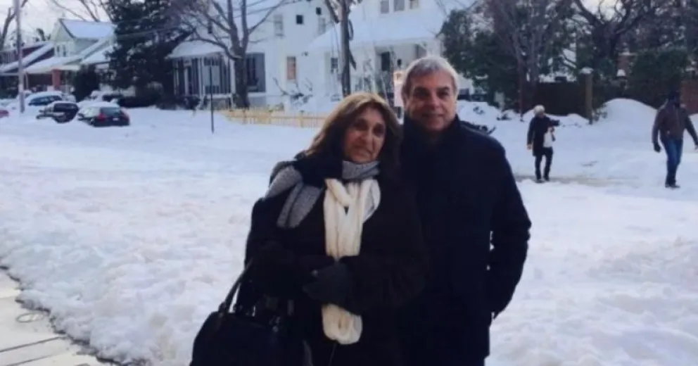 Carlos Monti se abre sobre la pérdida de su esposa y su familia