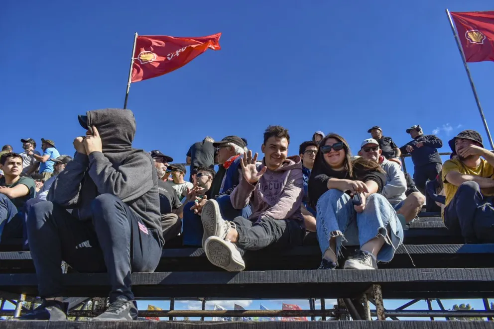 ¡Se encendieron los motores!: al  autódromo  de Viedma ya vive la segunda fecha del  TC