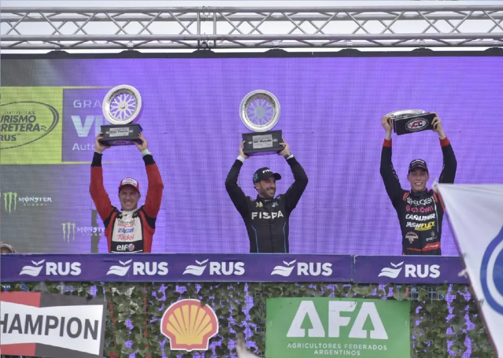 En un final apasionante, Julián Santero se coronó en el Gran Premio de Viedma