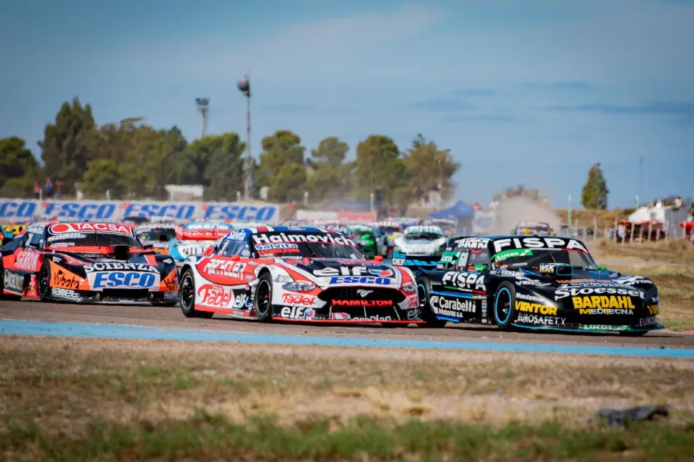 Fotos para un almanaque: estas son las mejores postales del Turismo Carretera en Viedma