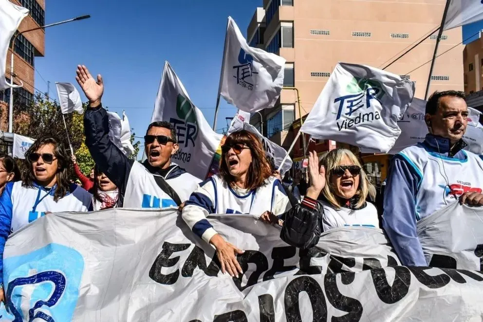 UnTER exige ser incluido en el pago de suma extraordinaria para trabajadores estatales