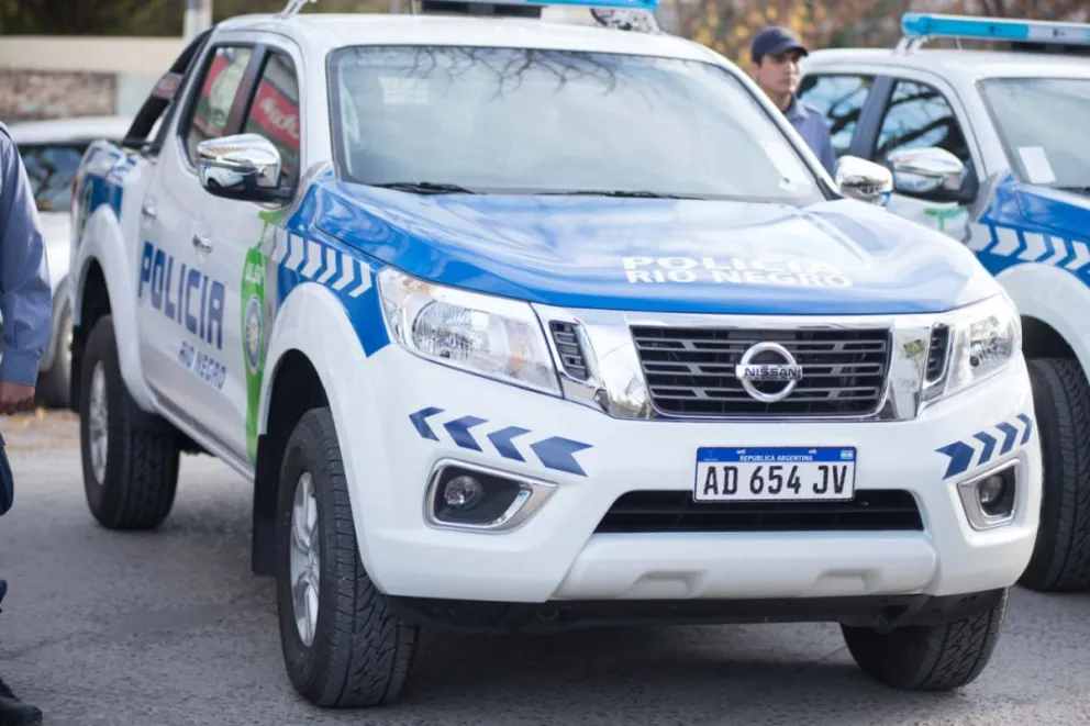 Las comisarías de Viedma se refuerzan con patrulleros recuperados 