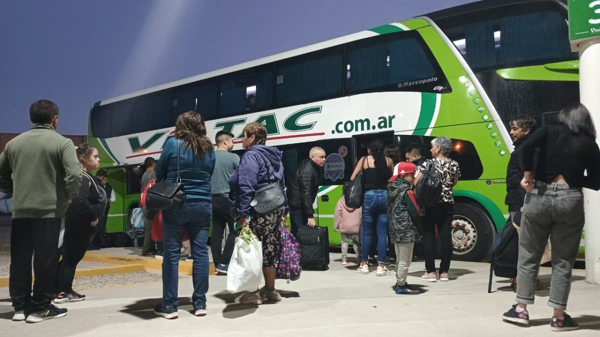 Por El Fin De Semana Extra Largo La Terminal De Colectivos Estuvo A Pleno Noticiasnet 5113