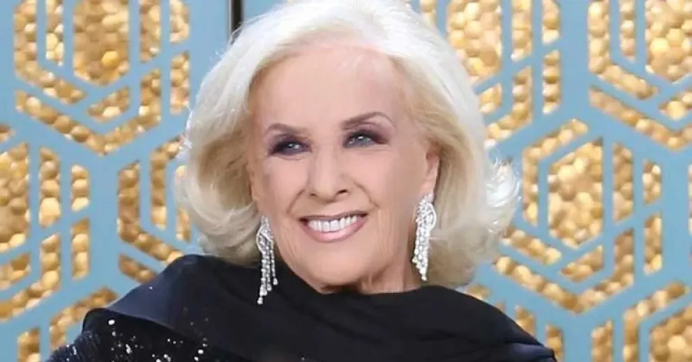 El embarazo sorpresa que reveló una reconocida periodista en la mesa de Mirtha Legrand