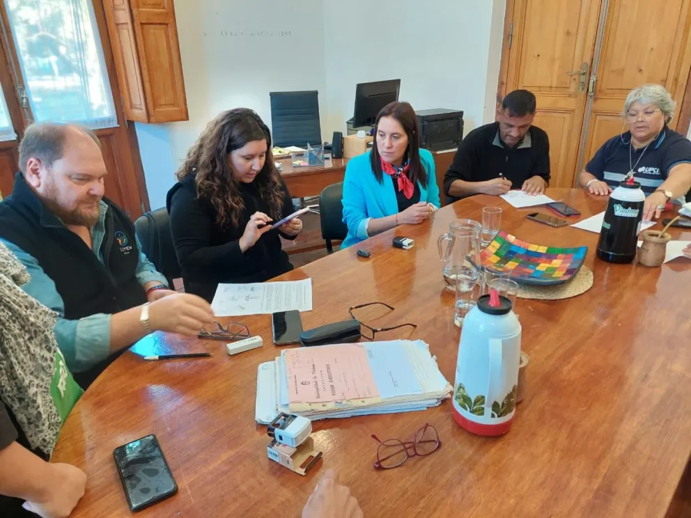 Municipales buscan acuerdo salarial tras rechazo de oferta inicial