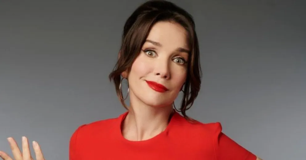 Fanática crea muñeca de porcelana idéntica a Natalia Oreiro