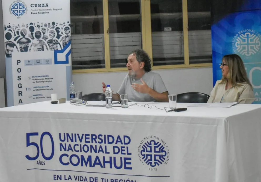 Skliar lamentó el abandono que sufre la educación pública