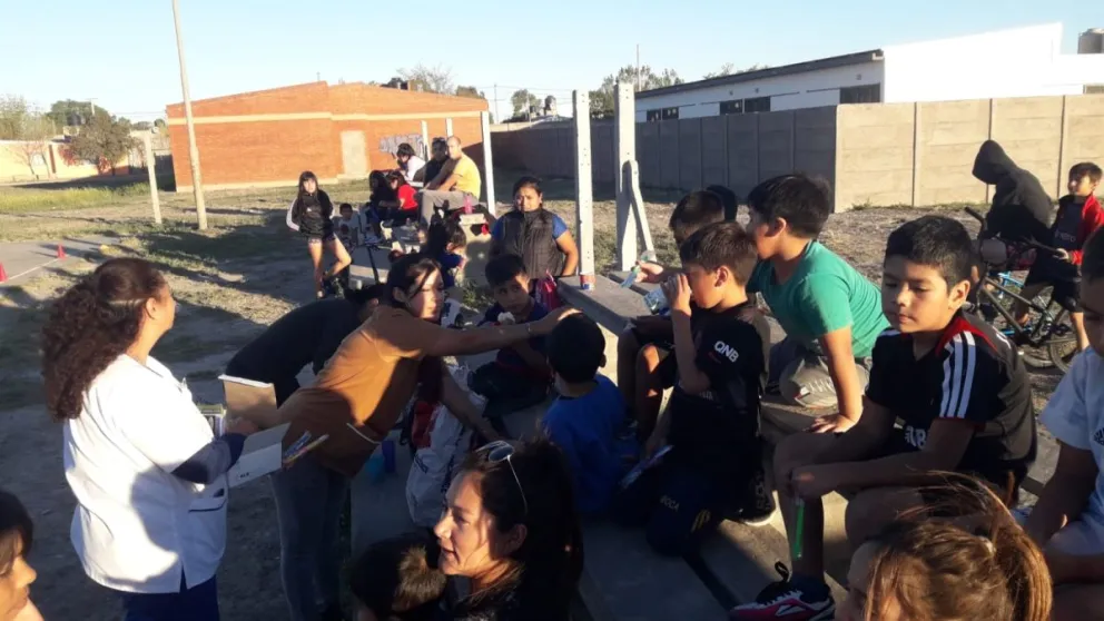 La escuelita de fútbol Dios es Fiel trabaja intensamente por los chicos