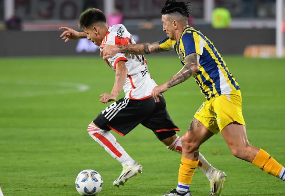 River recibe a Rosario Central: horario, dónde verlo en vivo y formaciones 