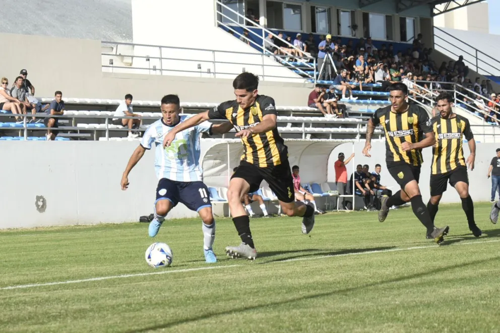 Sol de Mayo - Santamarina, este domingo a las 11. 