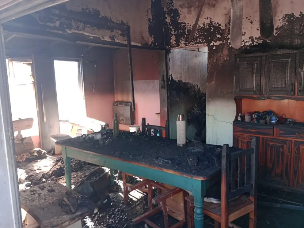 Continúa la campaña para ayudar a la familia que perdió todo en un incendio