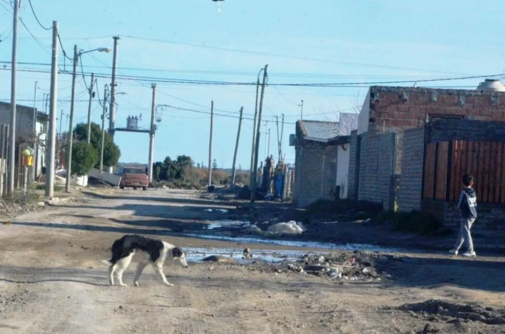 Nuevamente un joven armado hizo líos en un barrio periférico de Viedma