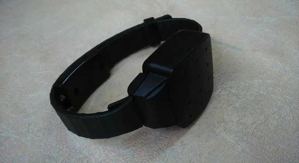 Dos vecinos encontraron una tobillera, la entregaron a las autoridades y ahora buscan al malviviente