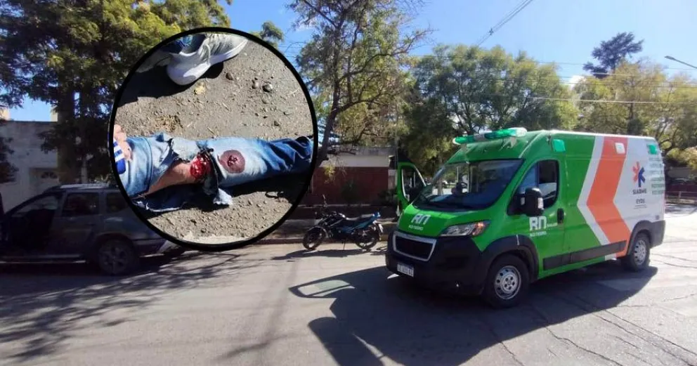 Choque en Rivadavia y boulevard Ituzaingó: un motociclista sufrió una brutal lesión