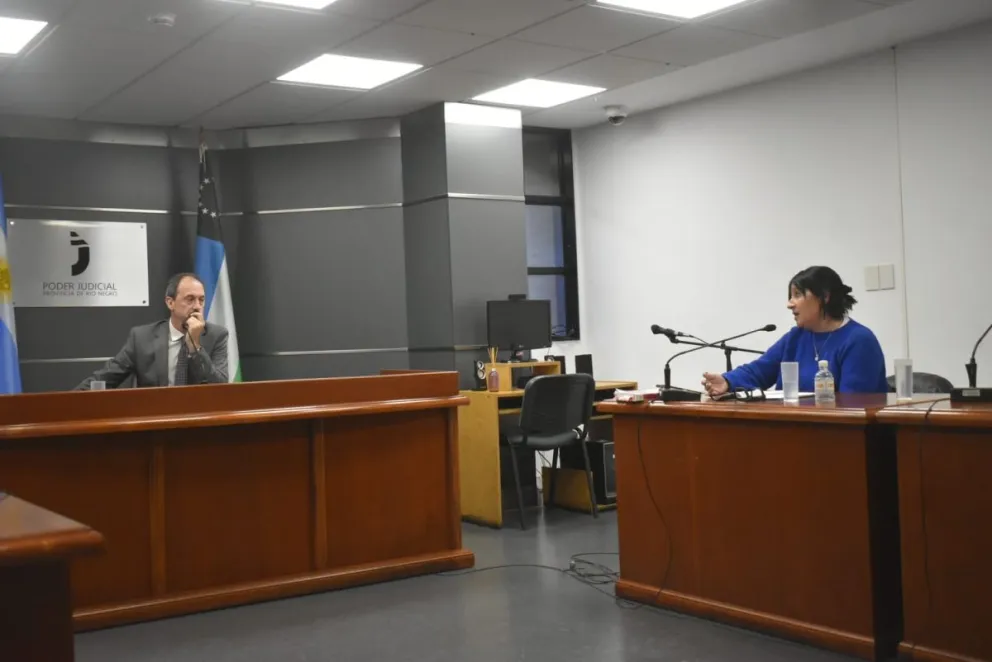 Formularon cargos a un sujeto por abuso contra una niña cuando debía cuidarla