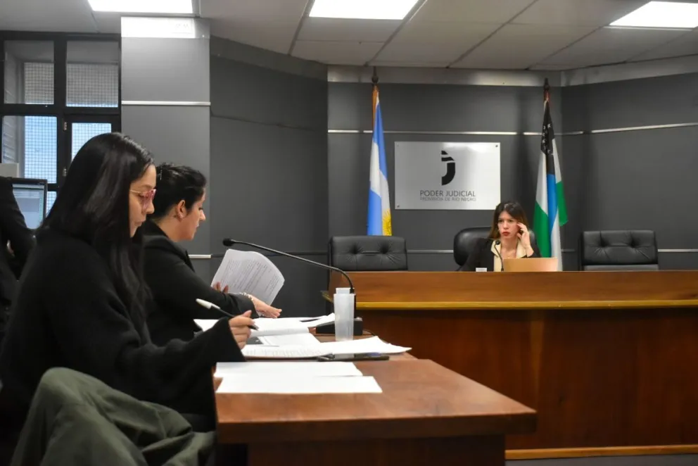 Formularon cargos contra dos personas por robo agravado