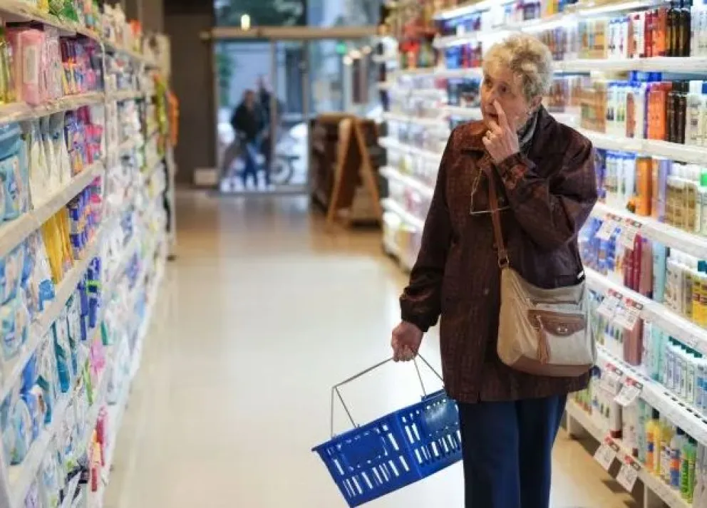 Aumento alarmante en el costo de la canasta básica en marzo: ¿cuánto necesitó una familia para no ser pobre?