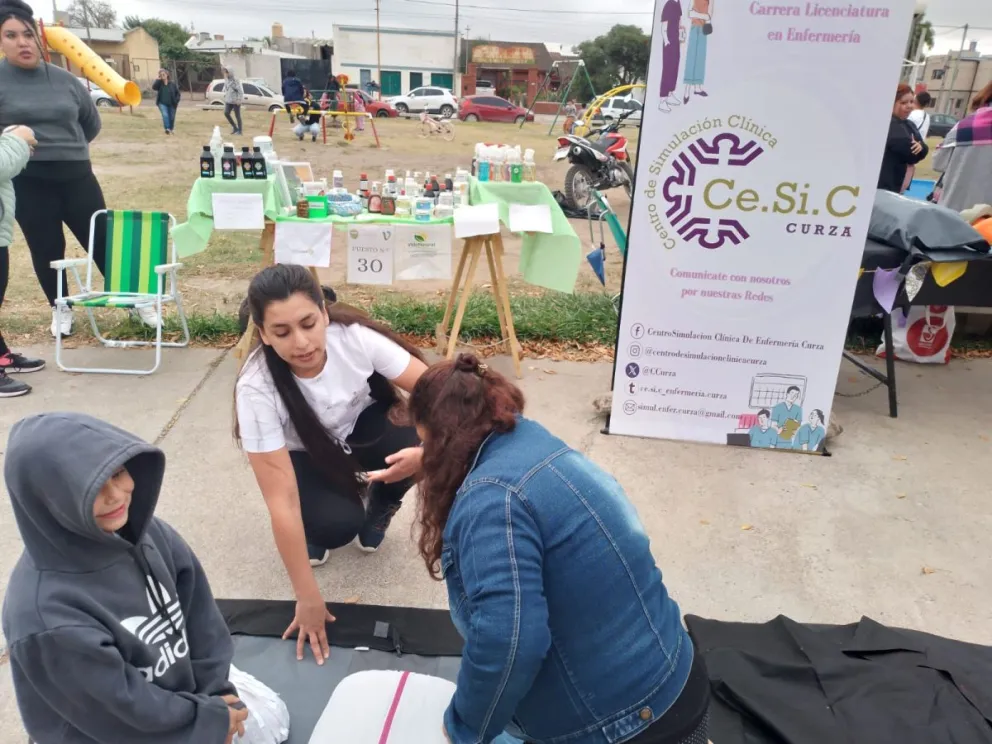 Nutrida presencia de vecinos en la plaza del barrio San Martín 
