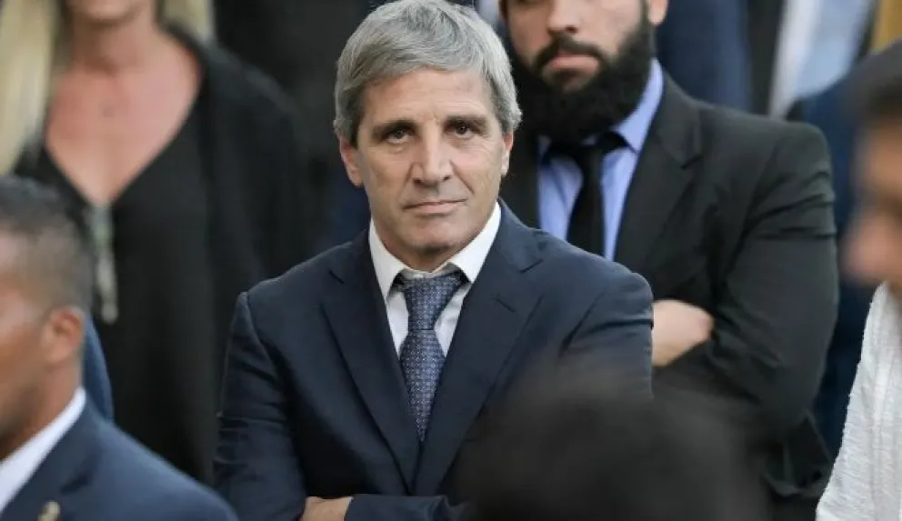 Caputo viaja a EE.UU. para definir un nuevo acuerdo con el FMI