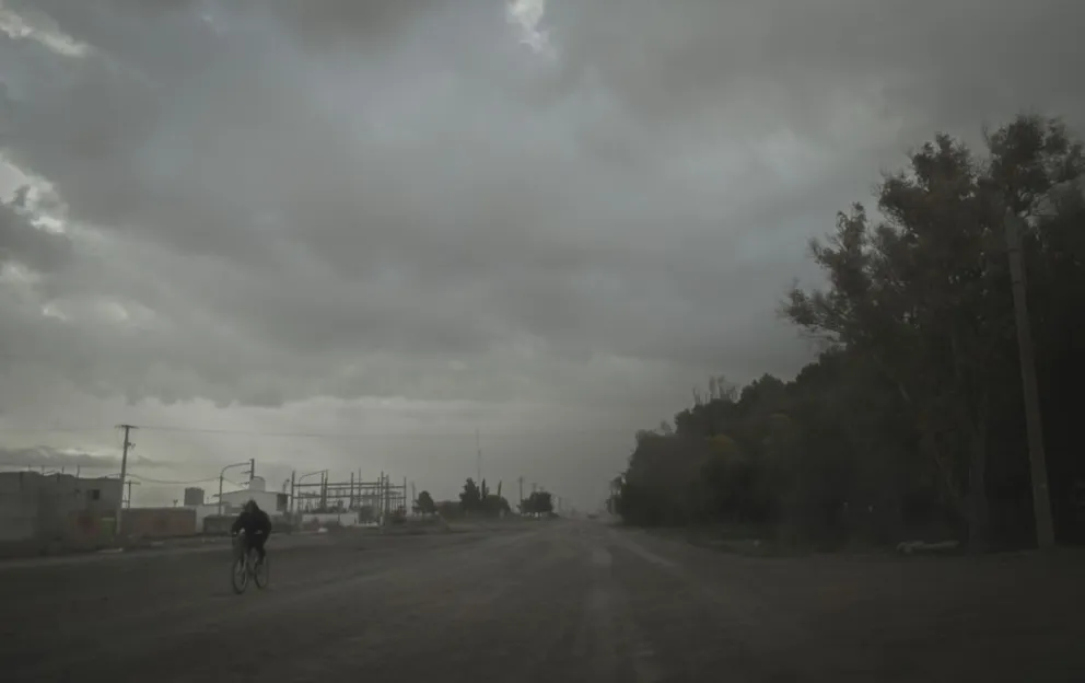 Se aconseja a la población de Viedma y Carmen de Patagones evitar salir de sus hogares. 