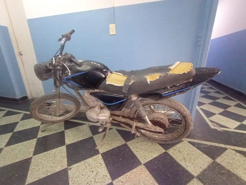 Descubren a una mujer con moto robada en pleno centro