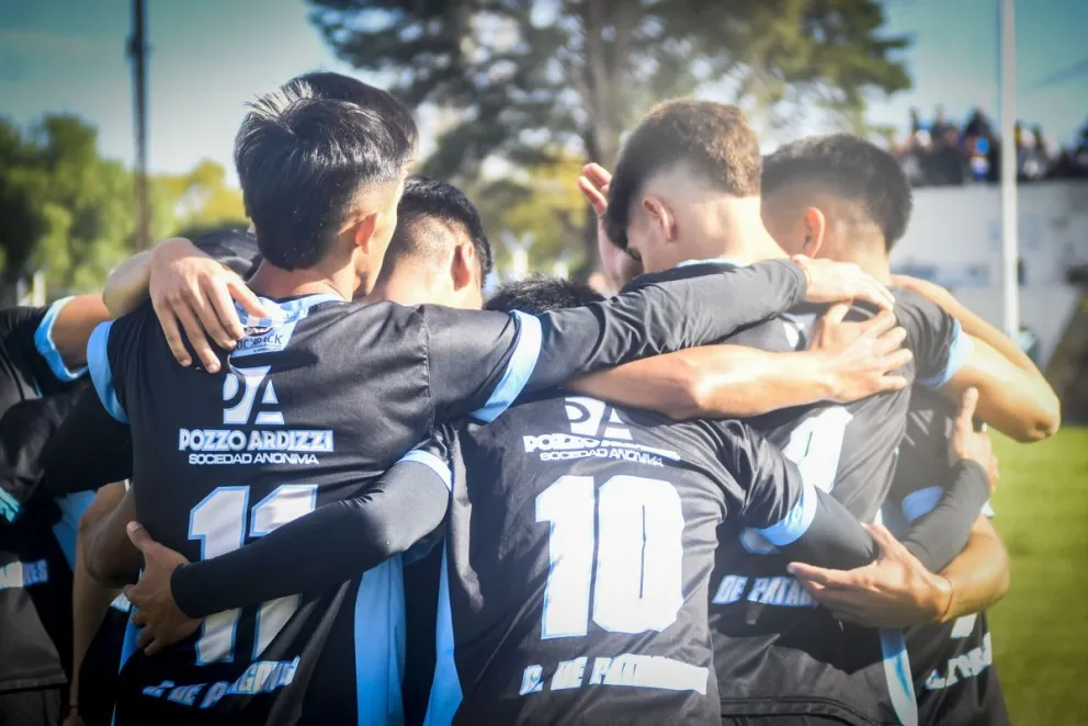 Jorge Newbery goleó a Sol y se suma al lote de punteros