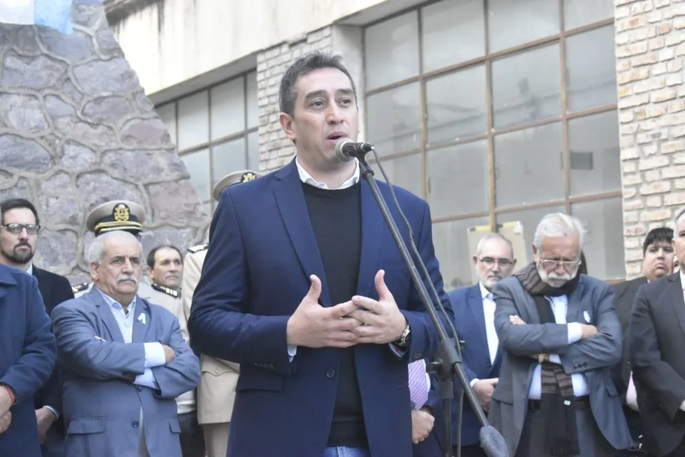 Castro, en el acto por el aniversario de Viedma-Patagones: “Empezar a ver qué hemos construido”