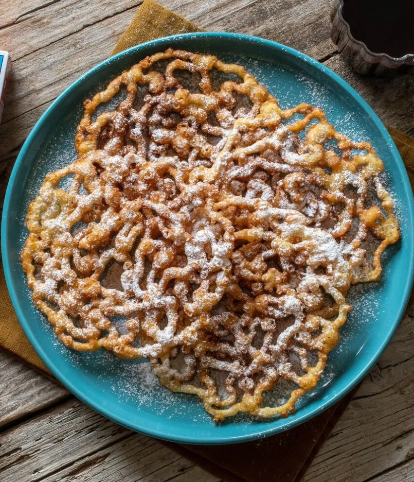 Prepara Funnel Cakes en tu casa: La receta fácil y divertida que todos amarán