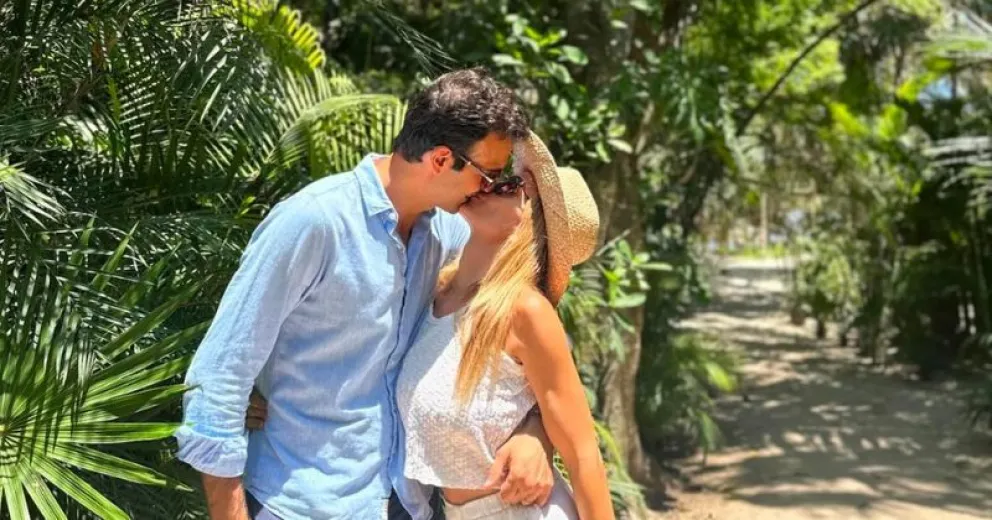 Impactantes fotos de la escultural figura de una reconocida modelo en su segunda luna de miel