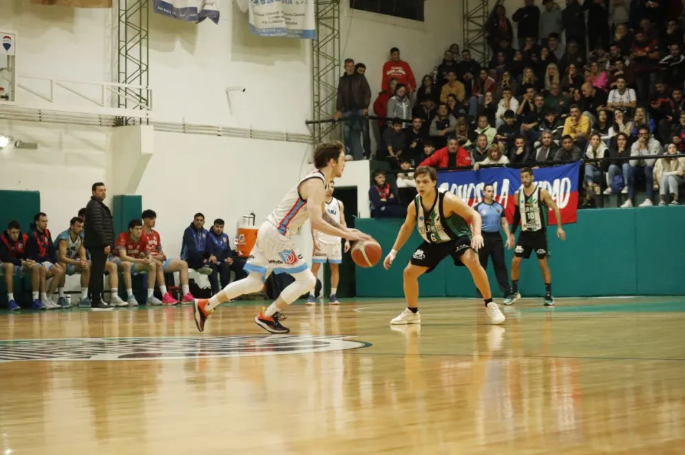 Sin margen de error Deportivo Viedma se mide ante Villa Mitre para mantener la ilusión