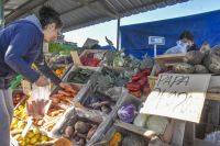 Una vez más, la Feria Municipal de Viedma se destaca por la variedad de precios y ofertas en alimentos