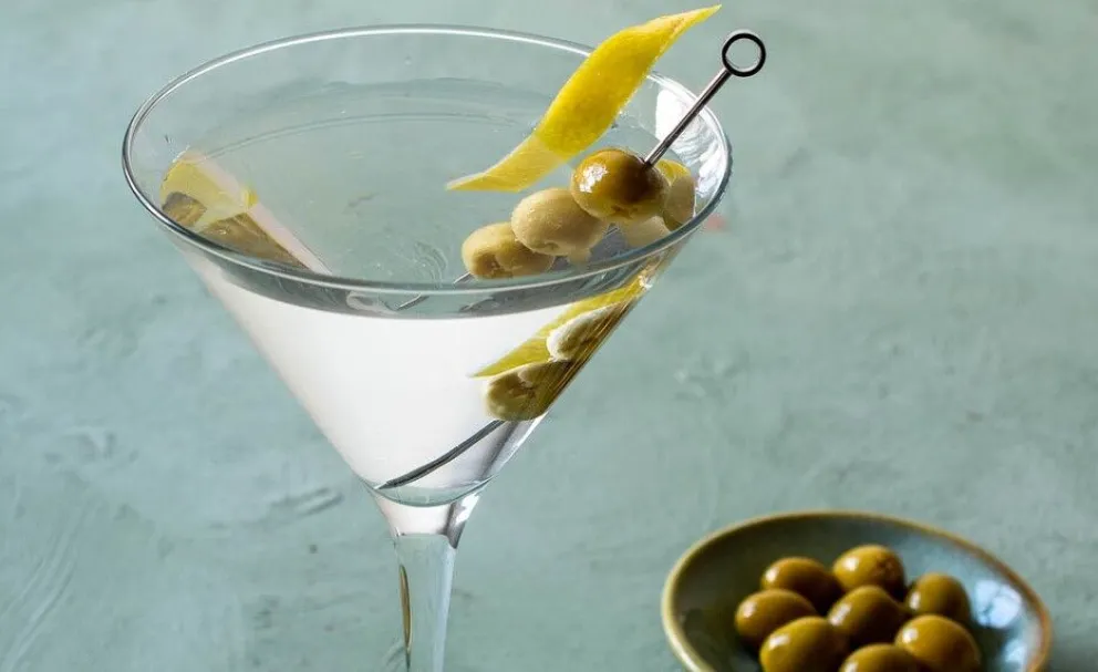 Secretos revelados: Cómo hacer el Dry Martini de James Bond en casa