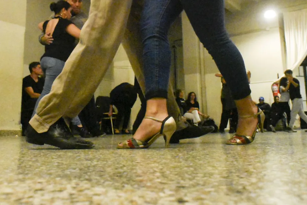 La Universidad de Río Negro propone viernes de tango gratis durante un mes