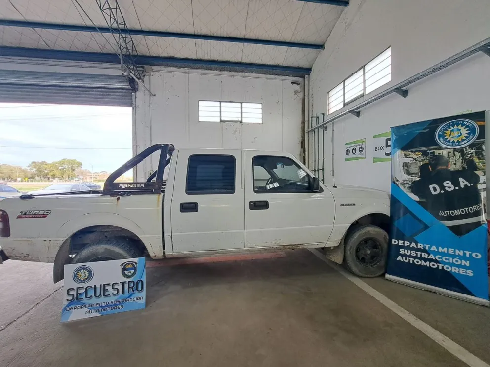 Hallazgo de una camioneta con motor trucho