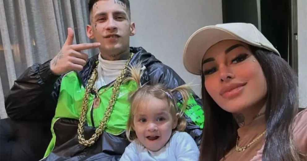 Tamara Báez ruega por la salud de su hija Jamaica, la hija de L-Gante