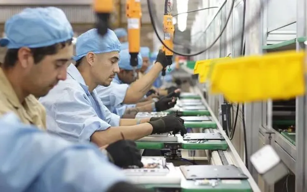 Profunda crisis en la industria: caída del 21,2% en marzo