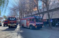 Niños jugando provocaron el incendio en un edificio en Cinco Saltos
