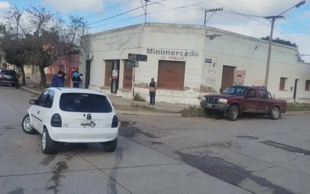 Nuevo accidente de tránsito en peligrosa esquina de Carmen de Patagones 