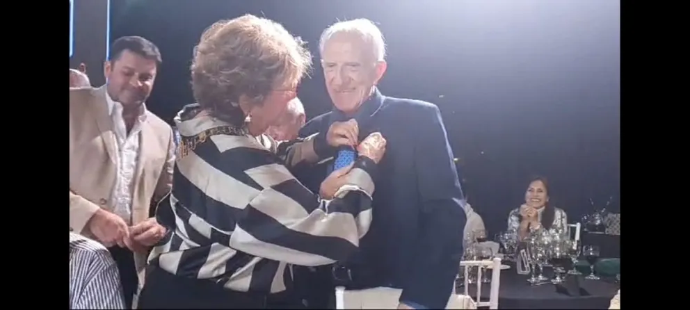 Reconocimiento internacional del SKAL para Isidro Pérez por promocionar el turismo