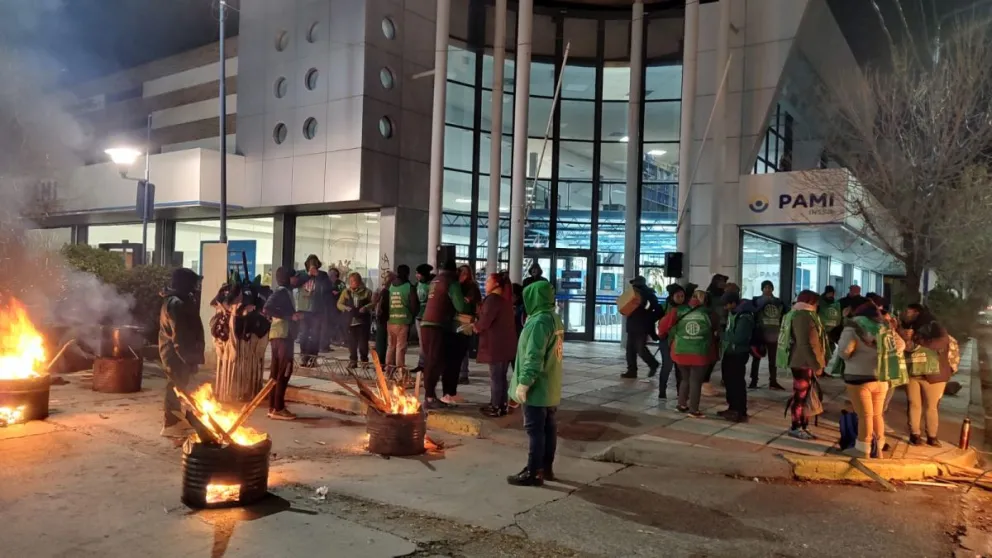 Se profundiza el abandono en PAMI: no se entrega medicación oncológica y se frenan prestaciones a 100.000 afiliados