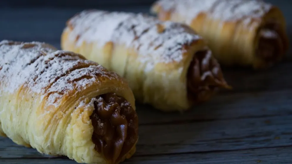 Cómo hacer cañoncitos de dulce de leche, ideales para la merienda 
