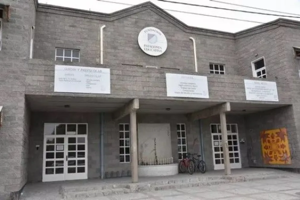 Le pusieron un cuchillo en el cuello a una menor y le robaron sus pertenencias