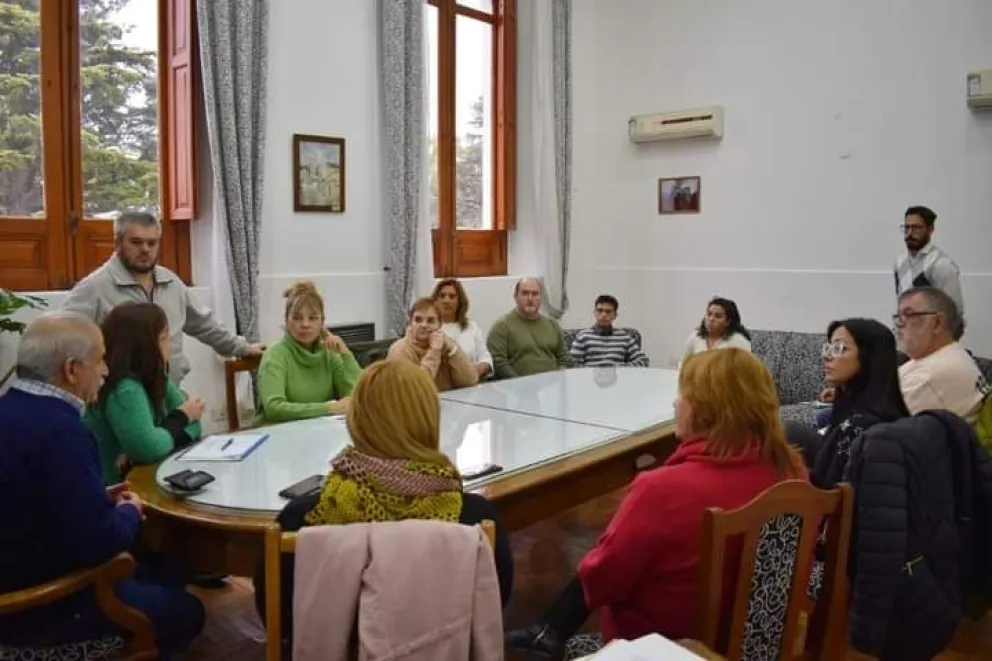 Finalmente se viene el gas para la escuela de arte Alcides Biagetti 
